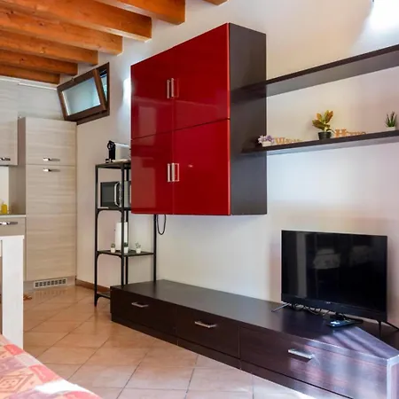 Casa Girasole, Ospitar Lägenhet
